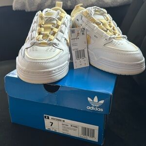 ADI2000 women's size 7